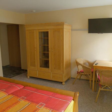 Am Lindenbaum Bed & Breakfast Sebnitz Oda fotoğraf