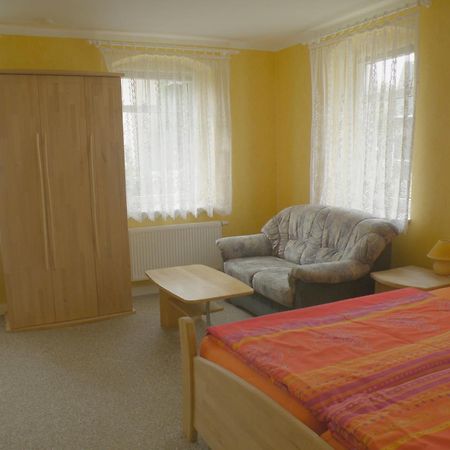 Am Lindenbaum Bed & Breakfast Sebnitz Oda fotoğraf